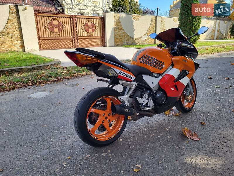 Мотоцикл Спорт-туризм Honda VFR 800F Interceptor 2002 в Великодолинському фото 5 Мотоцикл Спорт-туризм Honda VFR 800F Interceptor 2002 в Великодолинському