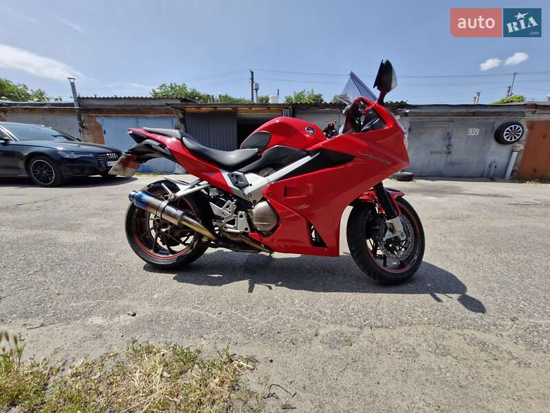 Мотоцикл Спорт-туризм Honda VFR 800F Interceptor 2015 в Вінниці