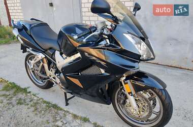 Мотоцикл Спорт-туризм Honda VFR 800F Interceptor 2008 в Кременчуці