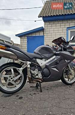 Мотоцикл Спорт-туризм Honda VFR 800F Interceptor 2002 в Каневе