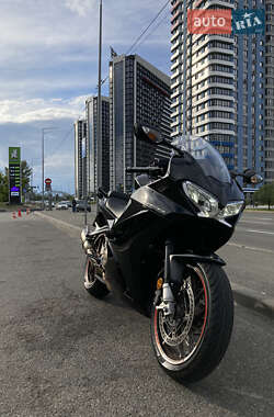 Мотоцикл Спорт-туризм Honda VFR 800F Interceptor 2015 в Киеве