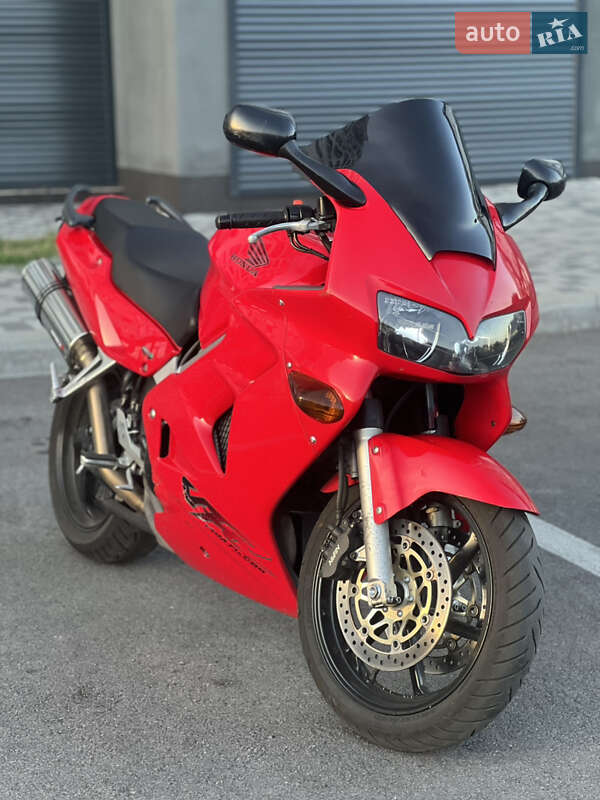 Мотоцикл Спорт-туризм Honda VFR 800F Interceptor 1999 в Чернигове