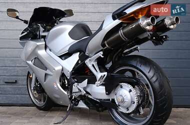 Мотоцикл Без обтікачів (Naked bike) Honda VFR 800F Interceptor 2005 в 