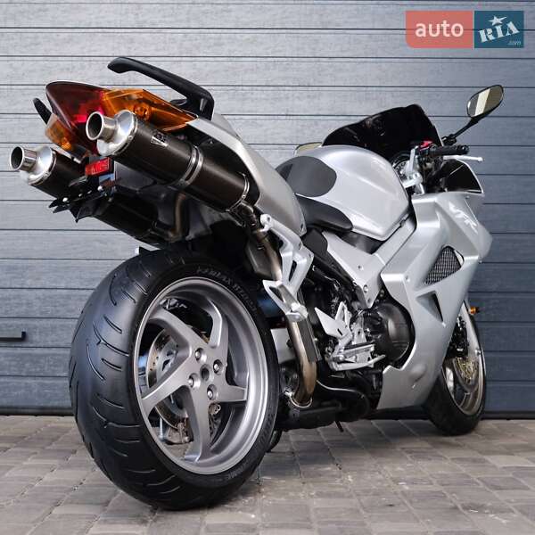 Мотоцикл Без обтікачів (Naked bike) Honda VFR 800F Interceptor 2005 в Білій Церкві