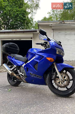 Мотоцикл Спорт-туризм Honda VFR 800F Interceptor 2000 в Черкассах