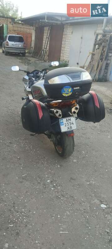 Мотоцикл Спорт-туризм Honda VFR 800F Interceptor 2004 в Бердичеві