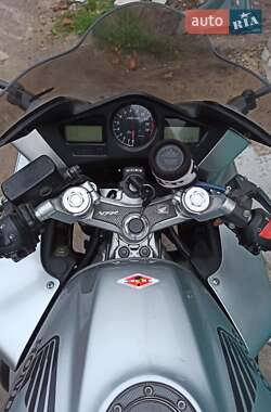 Мотоцикл Спорт-туризм Honda VFR 800F Interceptor 2004 в 