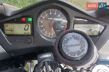 Мотоцикл Спорт-туризм Honda VFR 800F Interceptor 2004 в 