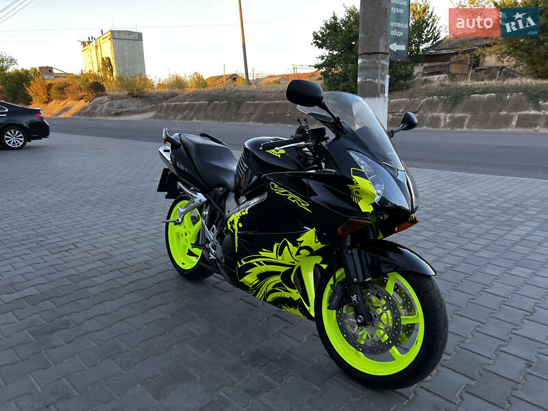 Мотоцикл Спорт-туризм Honda VFR 800F Interceptor 2002 в Березівці