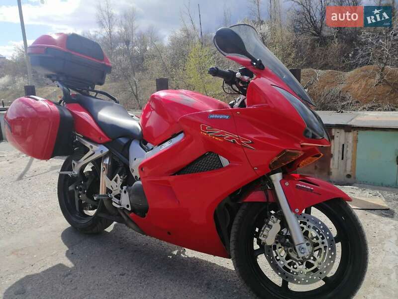 Honda VFR 800F Interceptor 2004