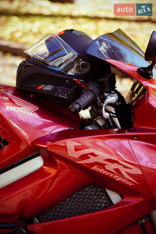 Мотоцикл Спорт-туризм Honda VFR 800F Interceptor 2002 в Житомирі фото 3 Мотоцикл Спорт-туризм Honda VFR 800F Interceptor 2002 в Житомирі