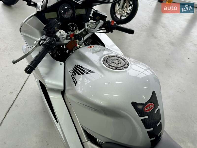 Мотоцикл Спорт-туризм Honda VFR 800F Interceptor 2003 в Хмельницькому