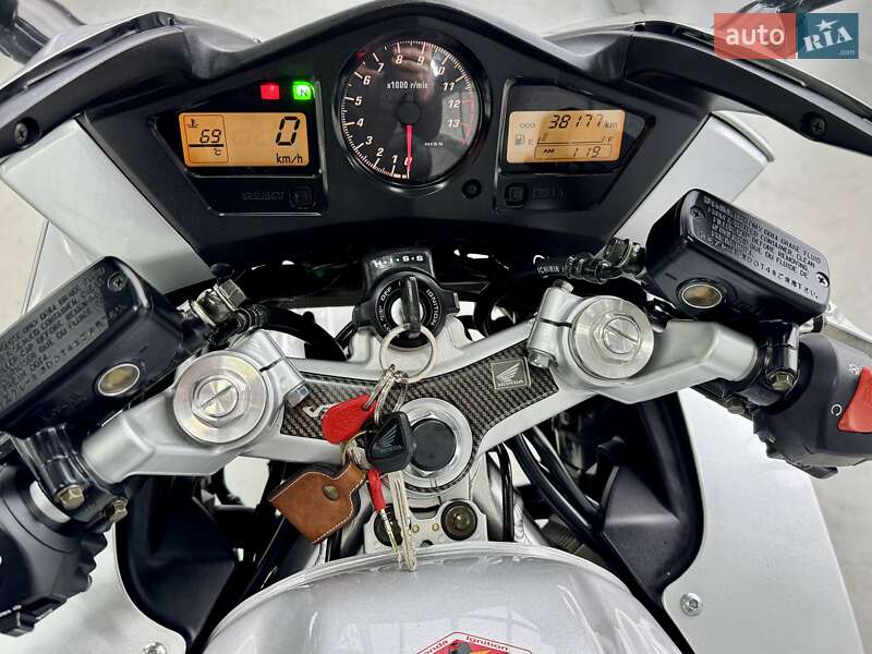 Мотоцикл Спорт-туризм Honda VFR 800F Interceptor 2003 в Хмельницькому