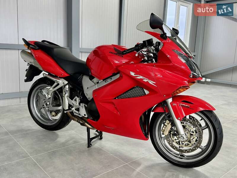 Honda VFR 800F Interceptor 2005
