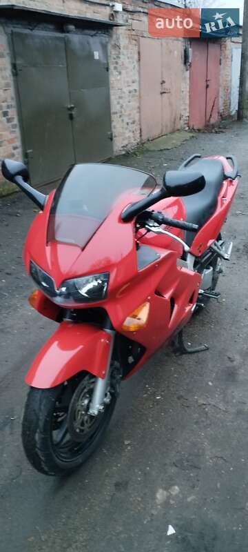 Мотоцикл Спорт-туризм Honda VFR 800F Interceptor 1999 в Полтаве