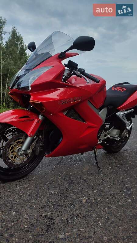 Мотоцикл Туризм Honda VFR 800F Interceptor 2003 в Гадяче фото 3 Мотоцикл Туризм Honda VFR 800F Interceptor 2003 в Гадяче