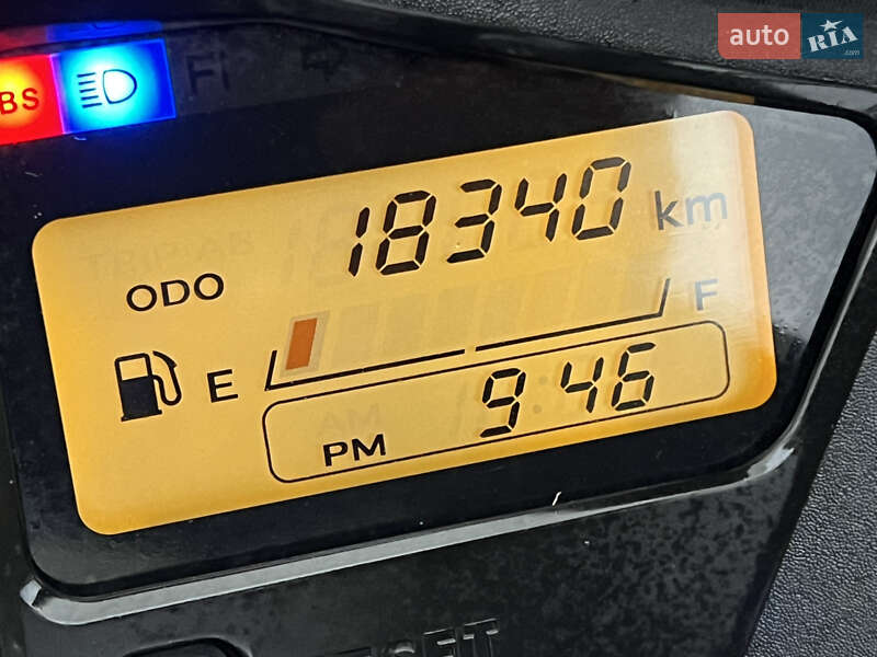 Мотоцикл Спорт-туризм Honda VFR 800F Interceptor 2002 в Буську