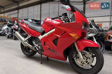 Мотоцикл Спорт-туризм Honda VFR 800F Interceptor 2000 в Чернигове