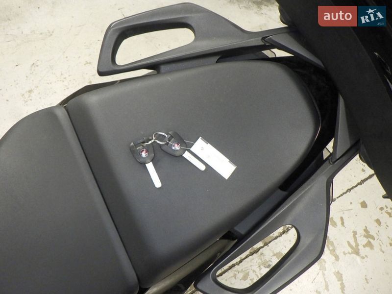 Мотоцикл Спорт-туризм Honda VFR 800F Interceptor 2017 в Смеле фото 3 Мотоцикл Спорт-туризм Honda VFR 800F Interceptor 2017 в Смеле