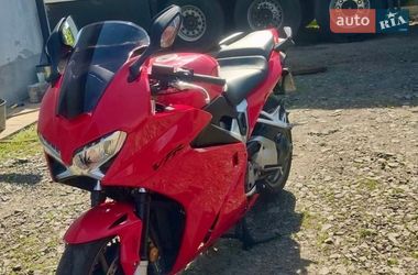 Мотоцикл Спорт-туризм Honda VFR 800F Interceptor 2015 в Тернополе