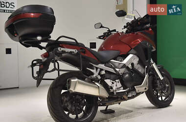 Мотоцикл Спорт-туризм Honda VFR 800X Crossrunner 2017 в 
