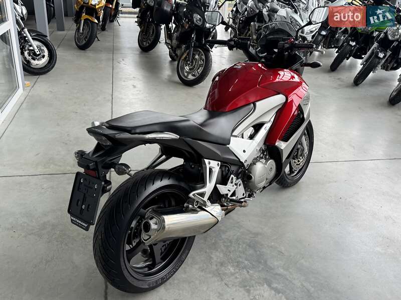 Мотоцикл Багатоцільовий (All-round) Honda VFR 800X Crossrunner 2011 в Хмельницькому