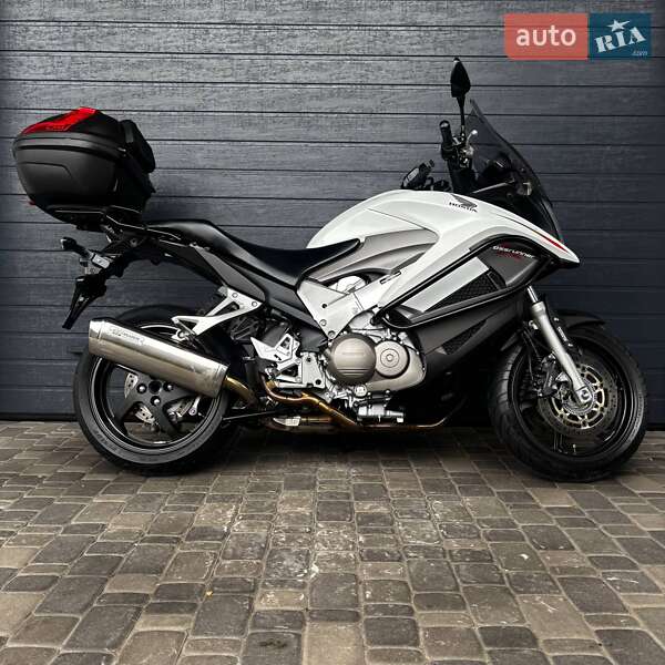 Мотоцикл Туризм Honda VFR 800X Crossrunner 2013 в Белой Церкви фото 2 Мотоцикл Туризм Honda VFR 800X Crossrunner 2013 в Белой Церкви