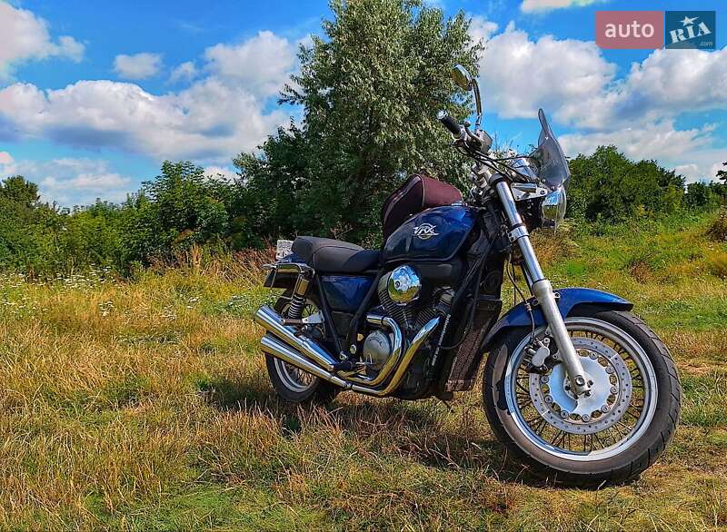Мотоцикл Классик Honda VRX 400 Roadster 1996 в Миргороде