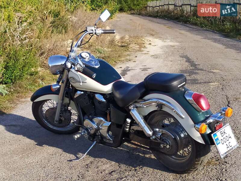 Мотоцикл Чоппер Honda VT 400 1997 в Сарнах