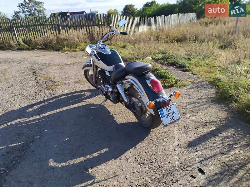 Мотоцикл Чоппер Honda VT 400 1997 в Сарнах