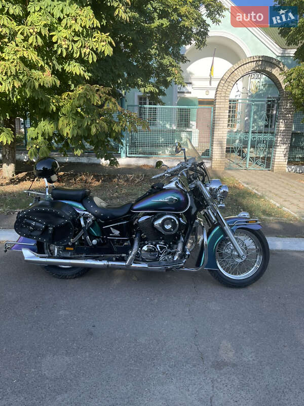Мотоцикл Круизер Honda VT 750C 2001 в 
