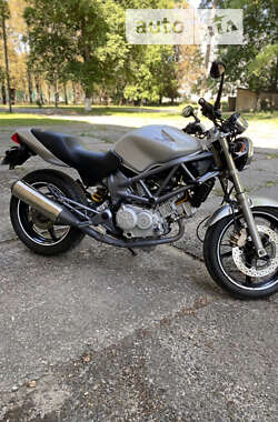 Мотоцикл Без обтекателей (Naked bike) Honda VTR 250 2007 в 