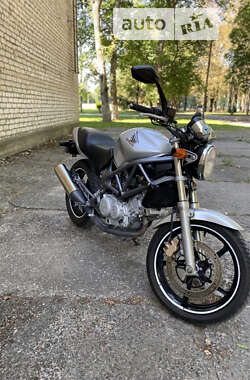 Мотоцикл Без обтекателей (Naked bike) Honda VTR 250 2007 в 