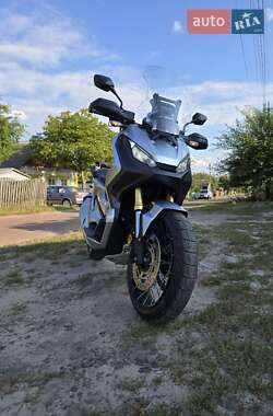 Максі-скутер Honda X-ADV 750 2018 в На Новій Борові