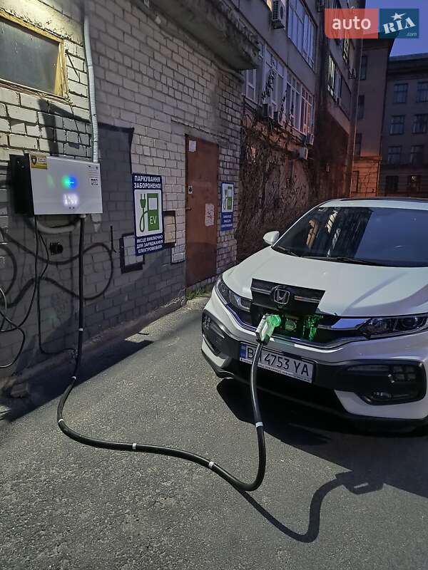 Внедорожник / Кроссовер Honda X-NV 2019 в Днепре