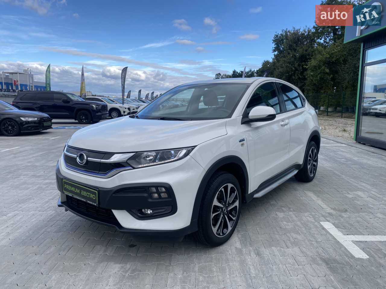 2024 Tesla Model Y - мініатюра 28