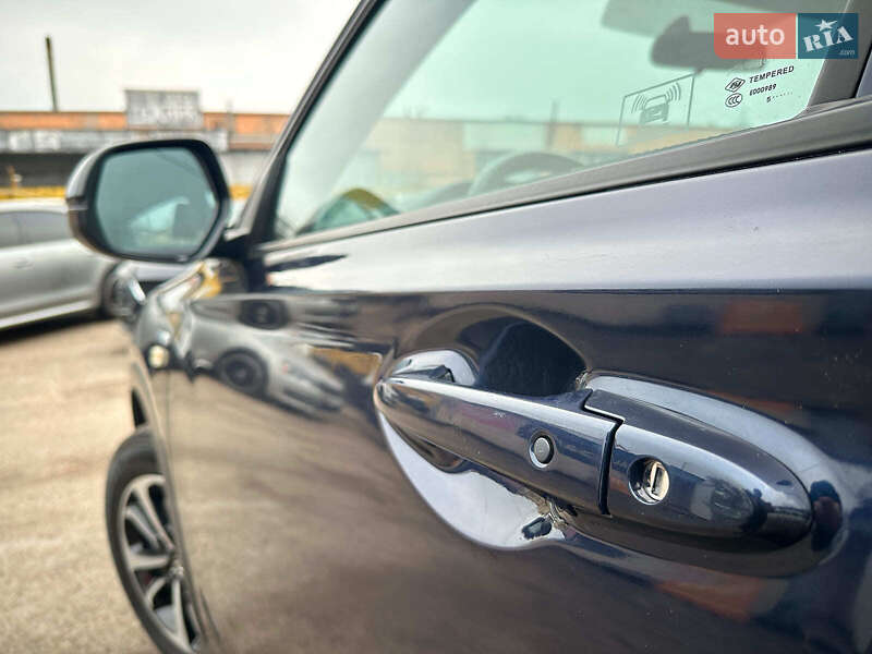 Позашляховик / Кросовер Honda X-NV 2019 в Запоріжжі