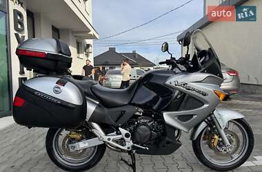 Мотоцикл Туризм Honda XL 1000V Varadero 2004 в 