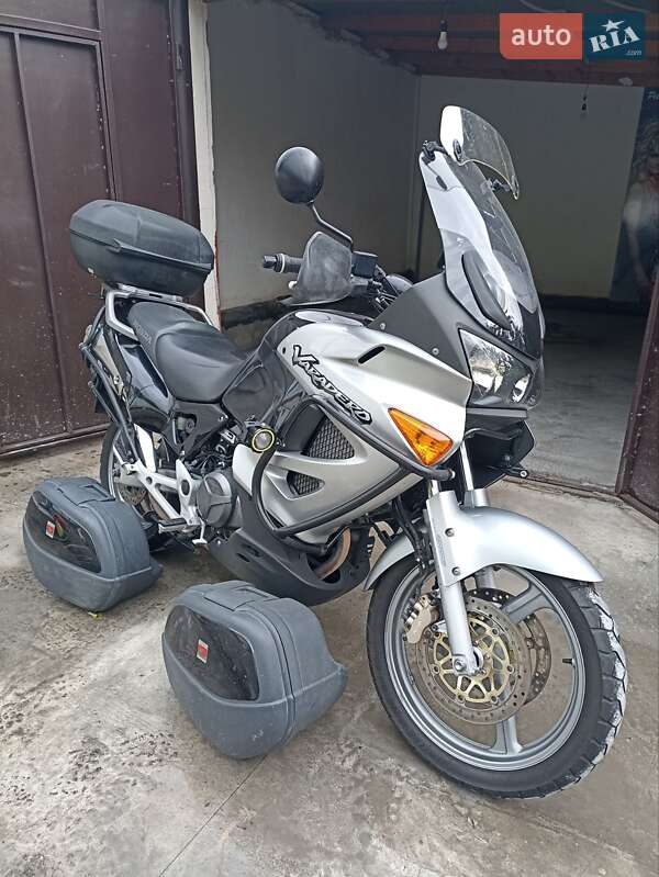 Мотоцикл Багатоцільовий (All-round) Honda XL 1000V Varadero 2003 в Миронівці фото 8 Мотоцикл Багатоцільовий (All-round) Honda XL 1000V Varadero 2003 в Миронівці