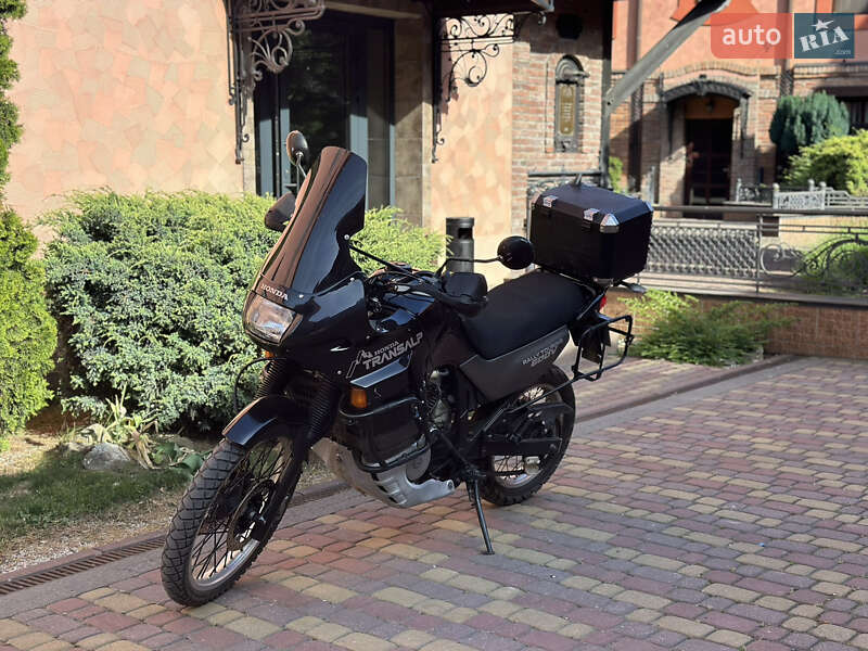 Мотоцикл Многоцелевой (All-round) Honda XL 600V Transalp 1998 в Ужгороде