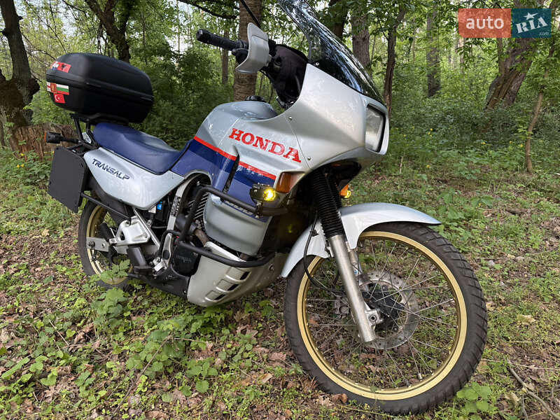 Мотоцикл Многоцелевой (All-round) Honda XL 600V Transalp 1987 в Киеве