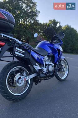 Мотоцикл Многоцелевой (All-round) Honda XL 650V Transalp 2001 в 