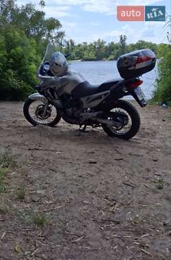 Мотоцикл Туризм Honda XL 650V Transalp 2005 в 