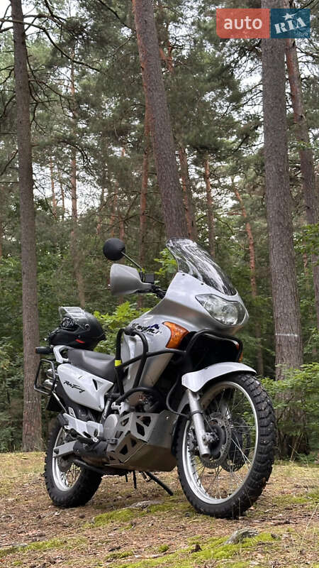Мотоцикл Позашляховий (Enduro) Honda XL 650V Transalp 2001 в 
