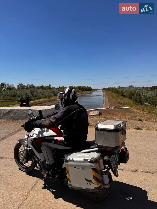 Мотоцикл Позашляховий (Enduro) Honda XL 700V Transalp 2011 в Херсоні