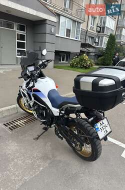 Мотоцикл Многоцелевой (All-round) Honda XL 750 Transalp 2023 в 