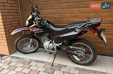 Мотоцикл Внедорожный (Enduro) Honda XR 125L 2013 в Луцке