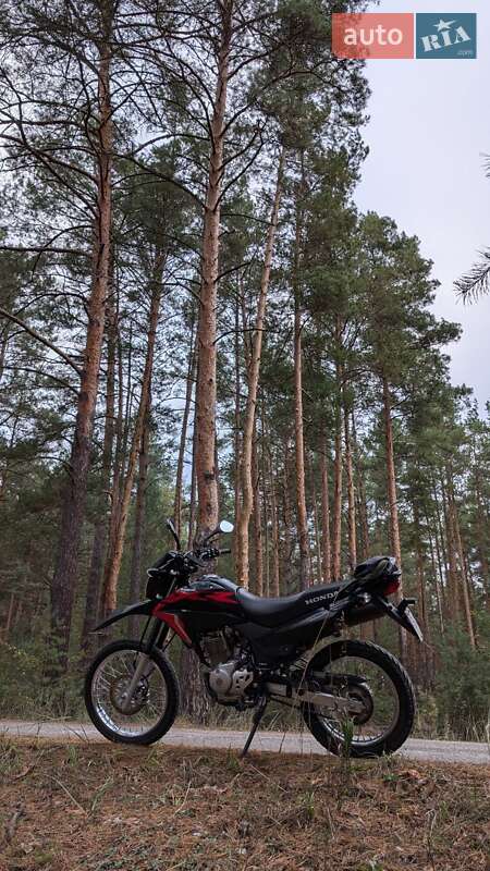 Мотоцикл Внедорожный (Enduro) Honda XR 150L 2020 в Киеве