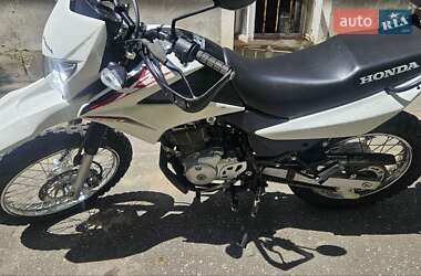 Мотоцикл Внедорожный (Enduro) Honda XR 150L 2014 в 
