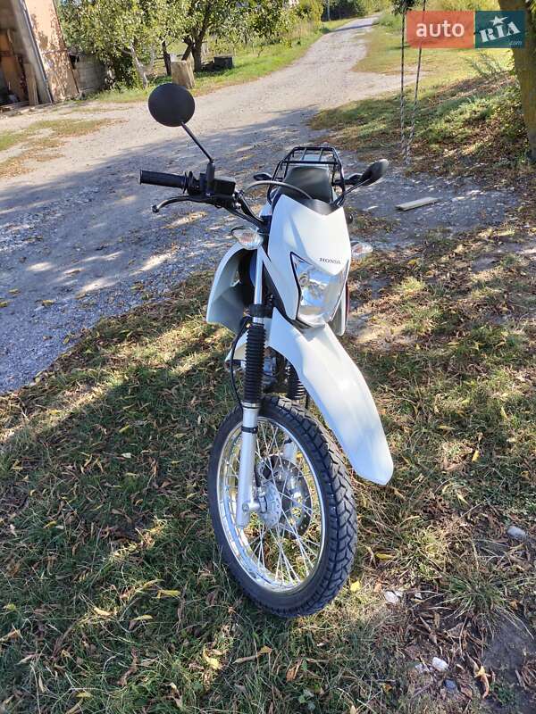 Мотоцикл Багатоцільовий (All-round) Honda XR 150L 2015 в Білій Церкві фото 8 Мотоцикл Багатоцільовий (All-round) Honda XR 150L 2015 в Білій Церкві